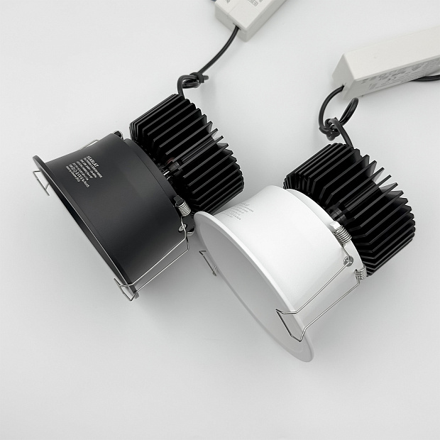 Skarlat RSL74W005-5 30W WH 4000K